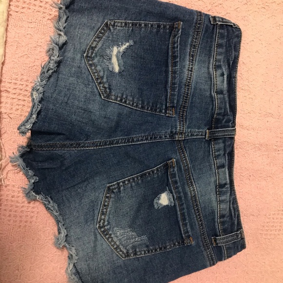 Jean Shorts - Picture 4 of 4